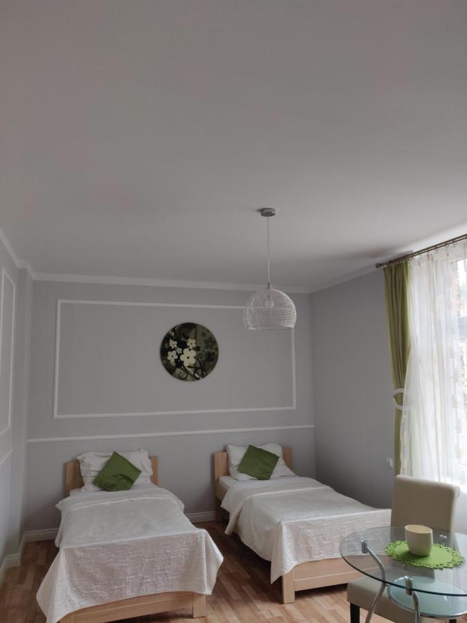 Albergue Sleep Well Poznan Exterior foto